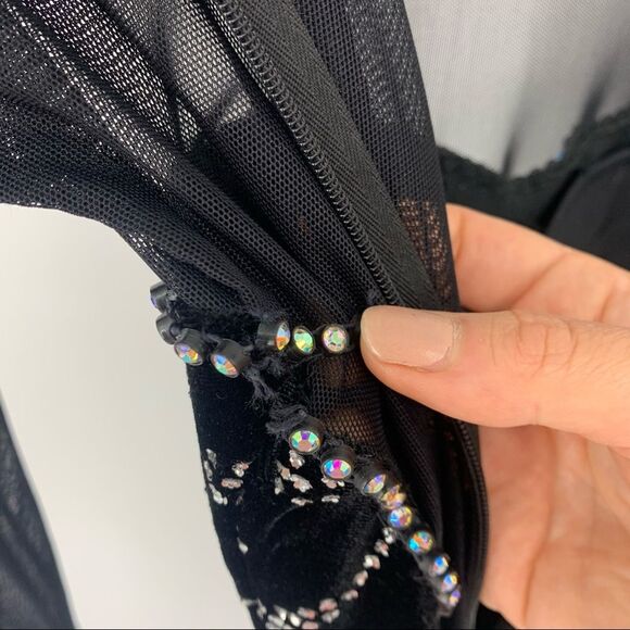 Ice Figure Skating Dress Girls Long Sleeved Black Gymnastics Dress - Picture 8 of 15